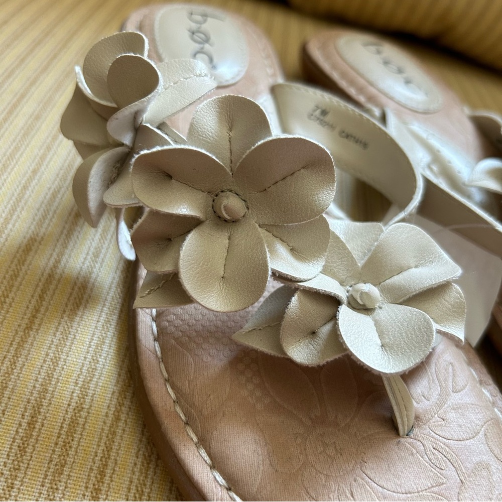 b.o.c. Women's Off White Floral Sandals - Picture 7 of 7